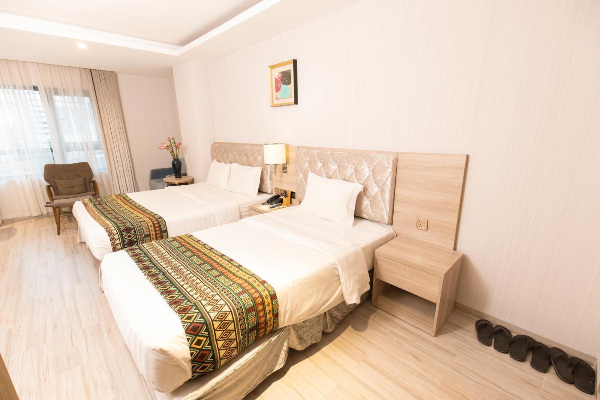 Nicecy Suite Hotel & Spa Хошимин Екстериор снимка