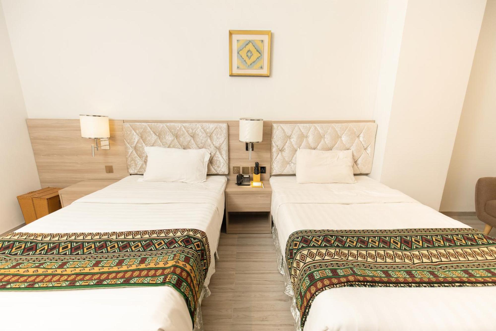 Nicecy Suite Hotel & Spa Хошимин Екстериор снимка