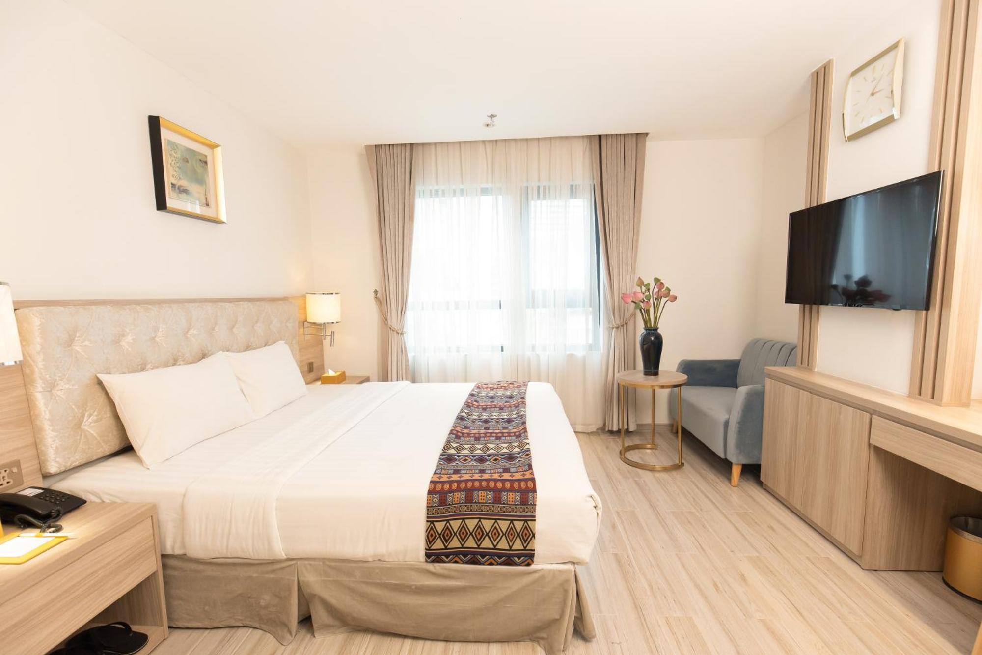 Nicecy Suite Hotel & Spa Хошимин Екстериор снимка