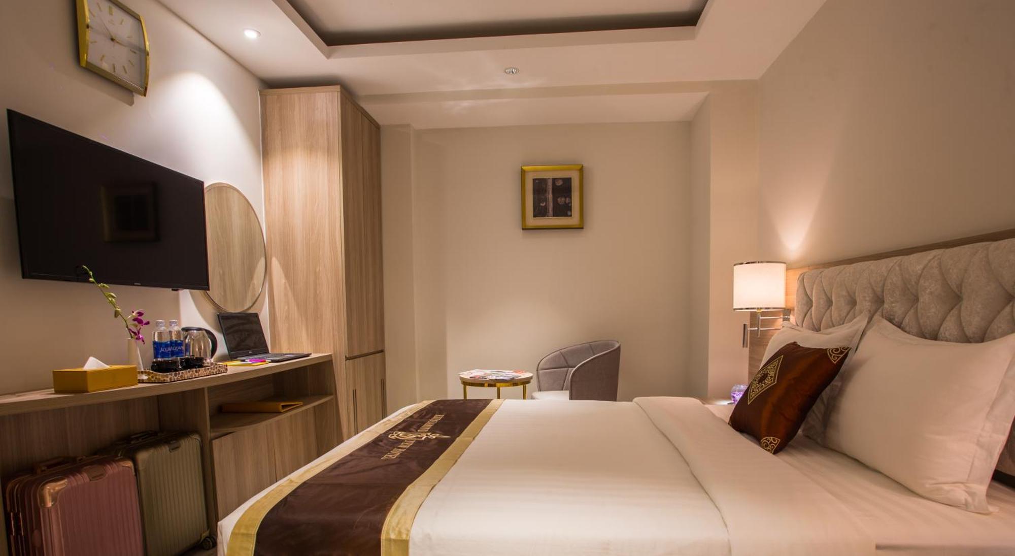 Nicecy Suite Hotel & Spa Хошимин Екстериор снимка