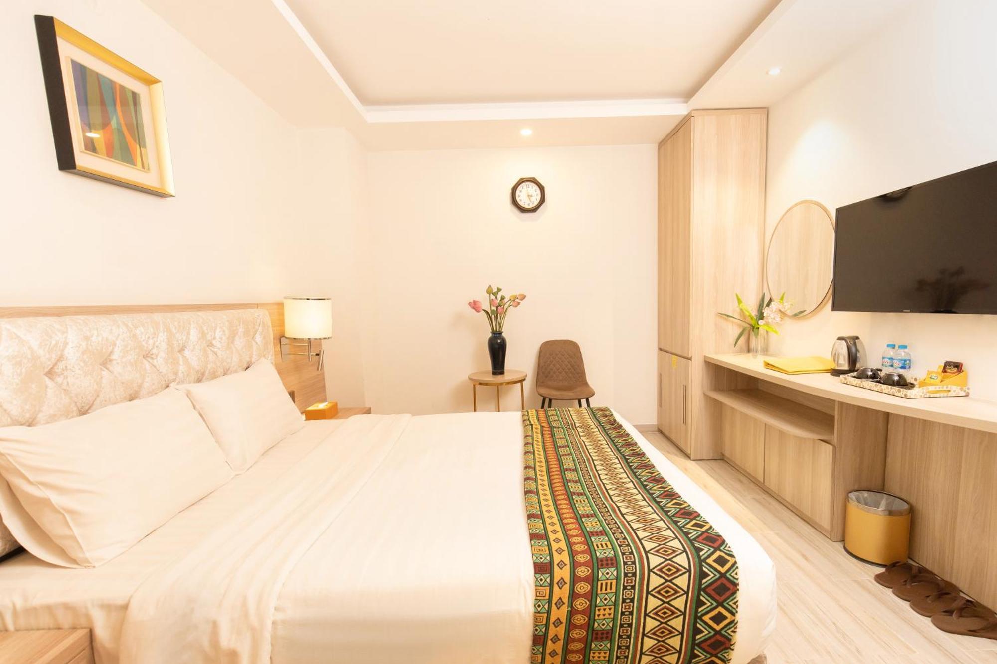 Nicecy Suite Hotel & Spa Хошимин Екстериор снимка