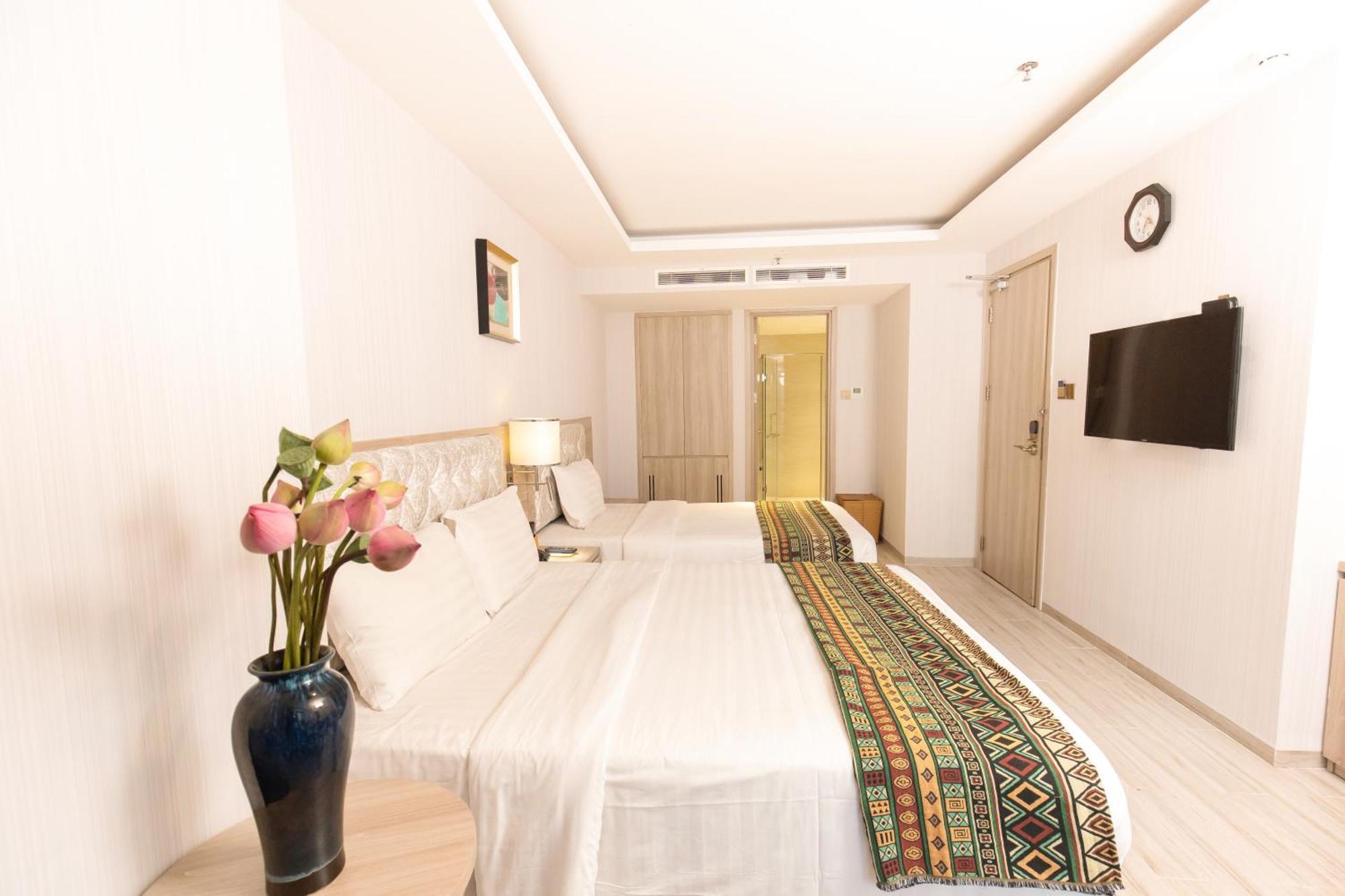 Nicecy Suite Hotel & Spa Хошимин Екстериор снимка